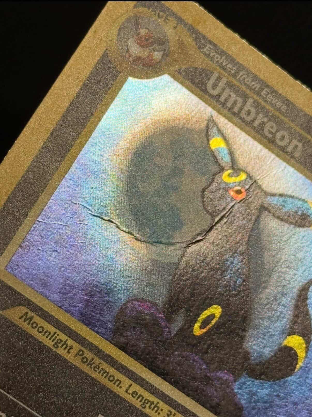 Umbreon Neo Discovery Holo-Karte vor der Aufbereitung – Oberflächenkratzer,