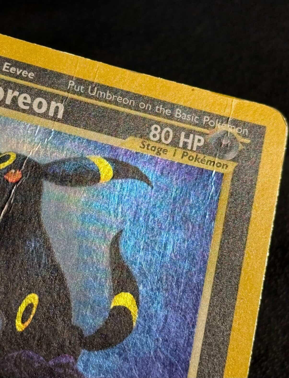 Umbreon Karte vor der Aufbereitung – starkes Whitening und Beschädigungen an Ecken